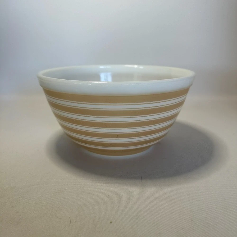 Vintage Pyrex Sandalwood Striped 1.5 Qt Glass Mixing Bowl #402 Rainbow Stripe